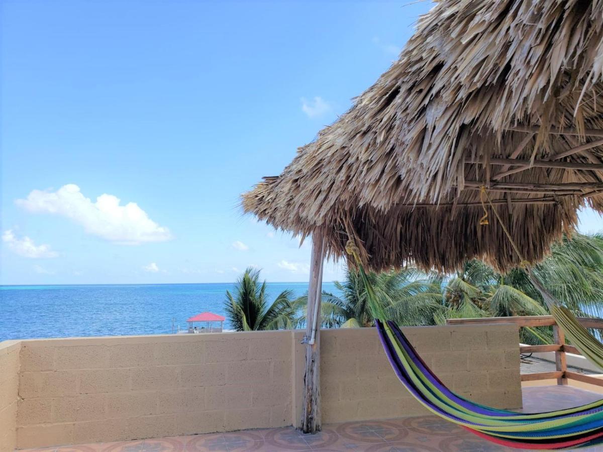 Beach Club Condos At Popeyes Cayo Caulker Exterior foto