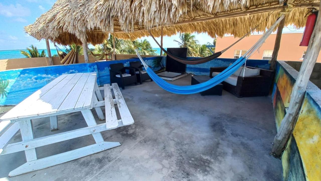 Beach Club Condos At Popeyes Cayo Caulker Exterior foto