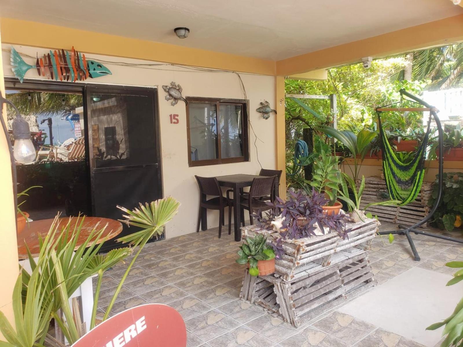 Beach Club Condos At Popeyes Cayo Caulker Exterior foto