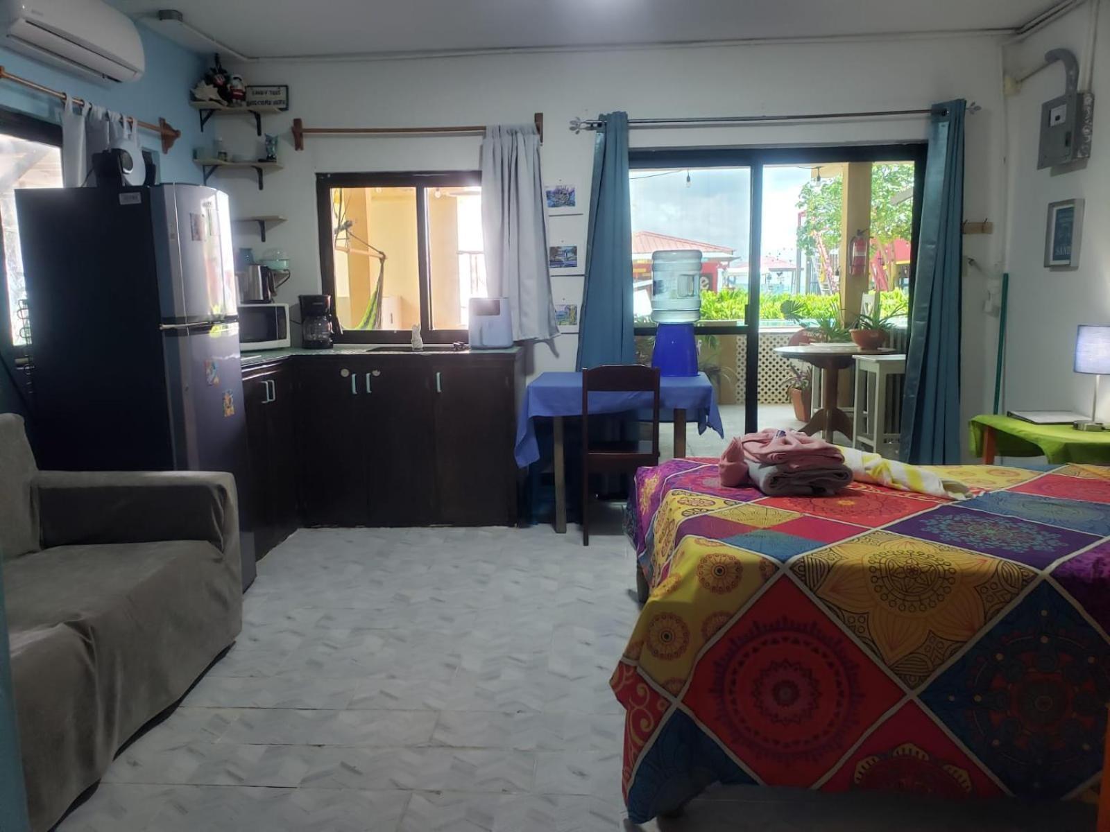 Beach Club Condos At Popeyes Cayo Caulker Exterior foto